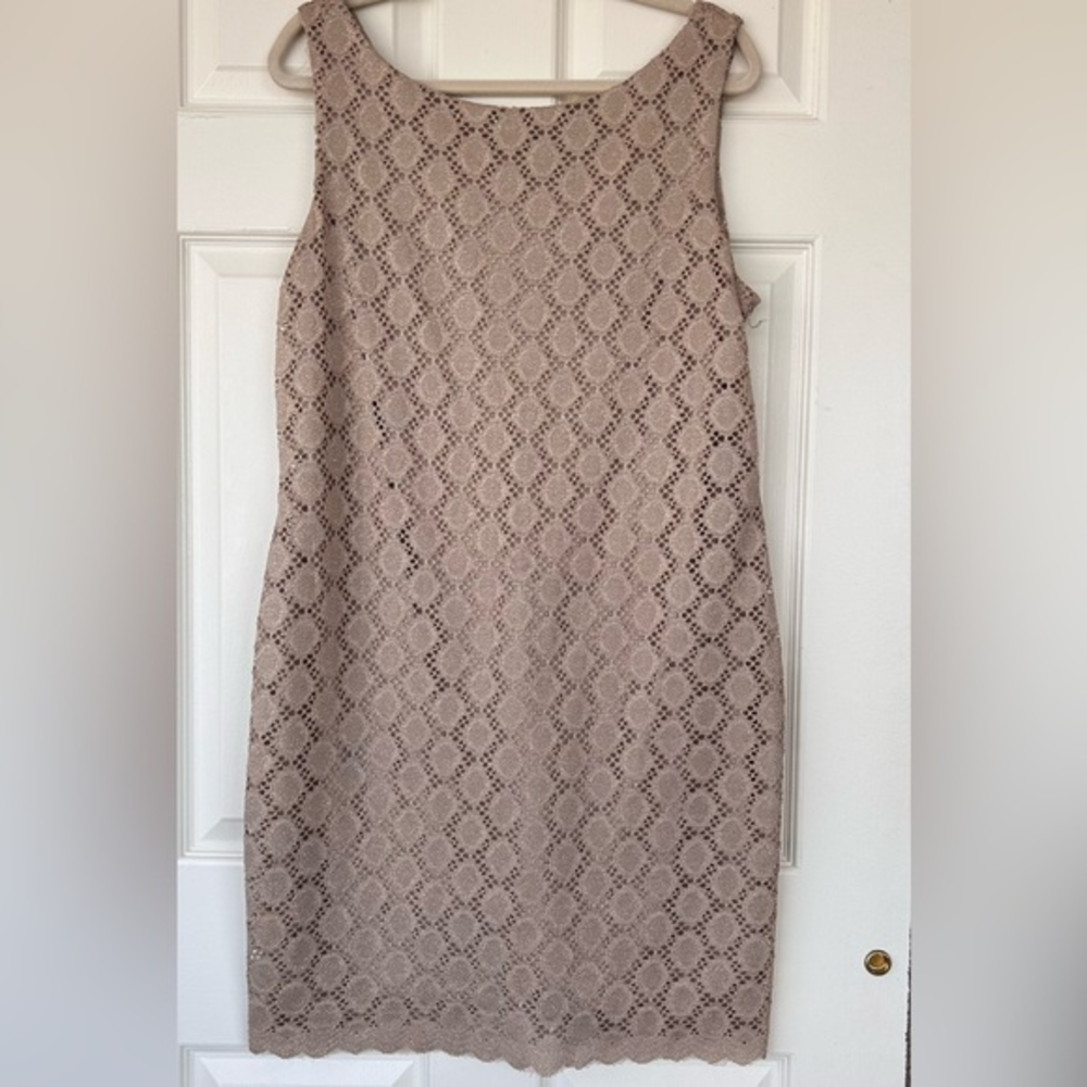 RSVP Shift Dress Metallic Gold Threads‎ Throughout 16